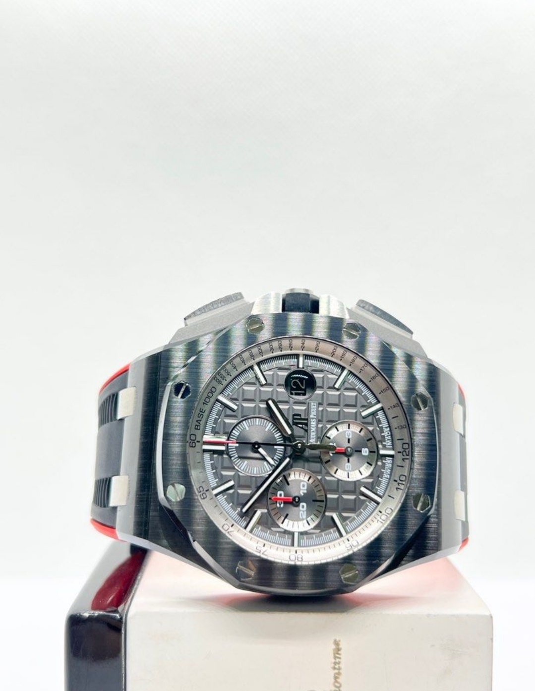 Royal Oak Offshore Novelty 26405CE