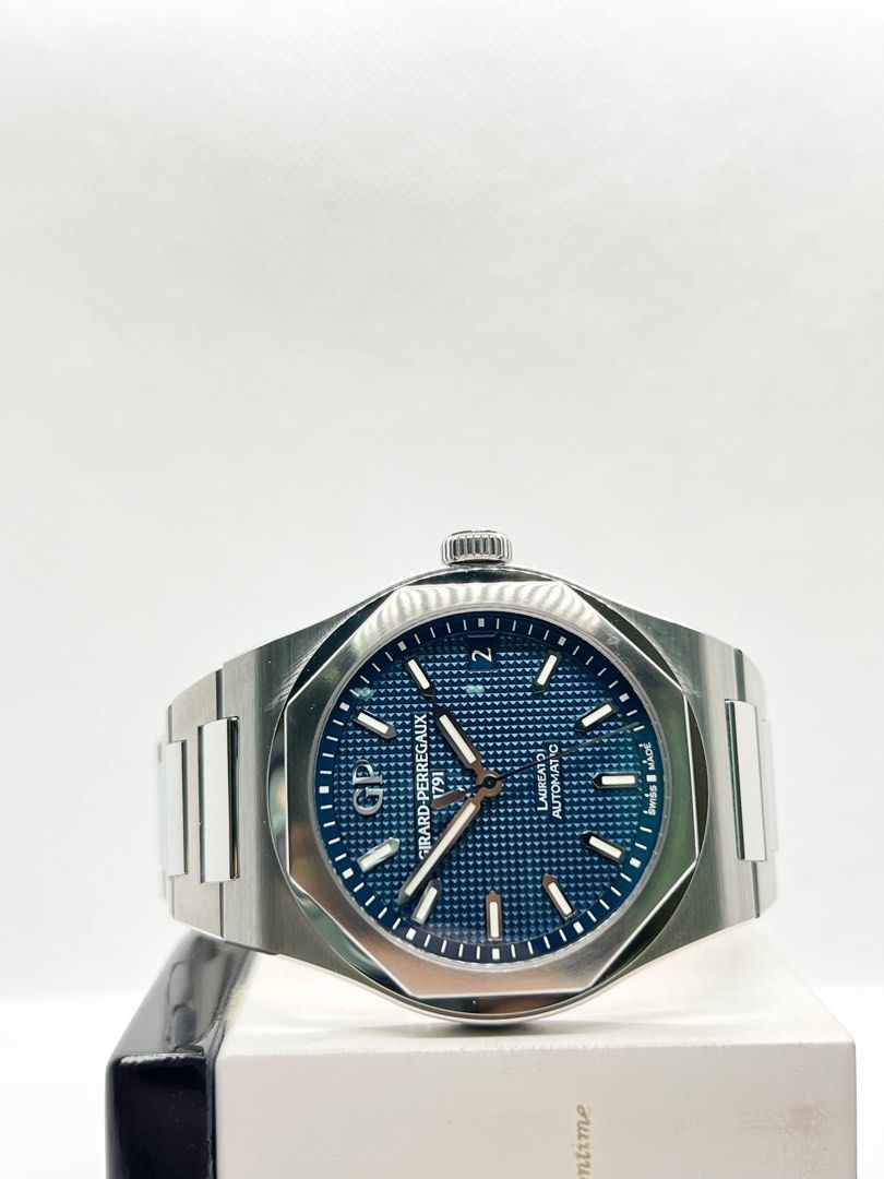 Laureato 42 81010-11-431-11A